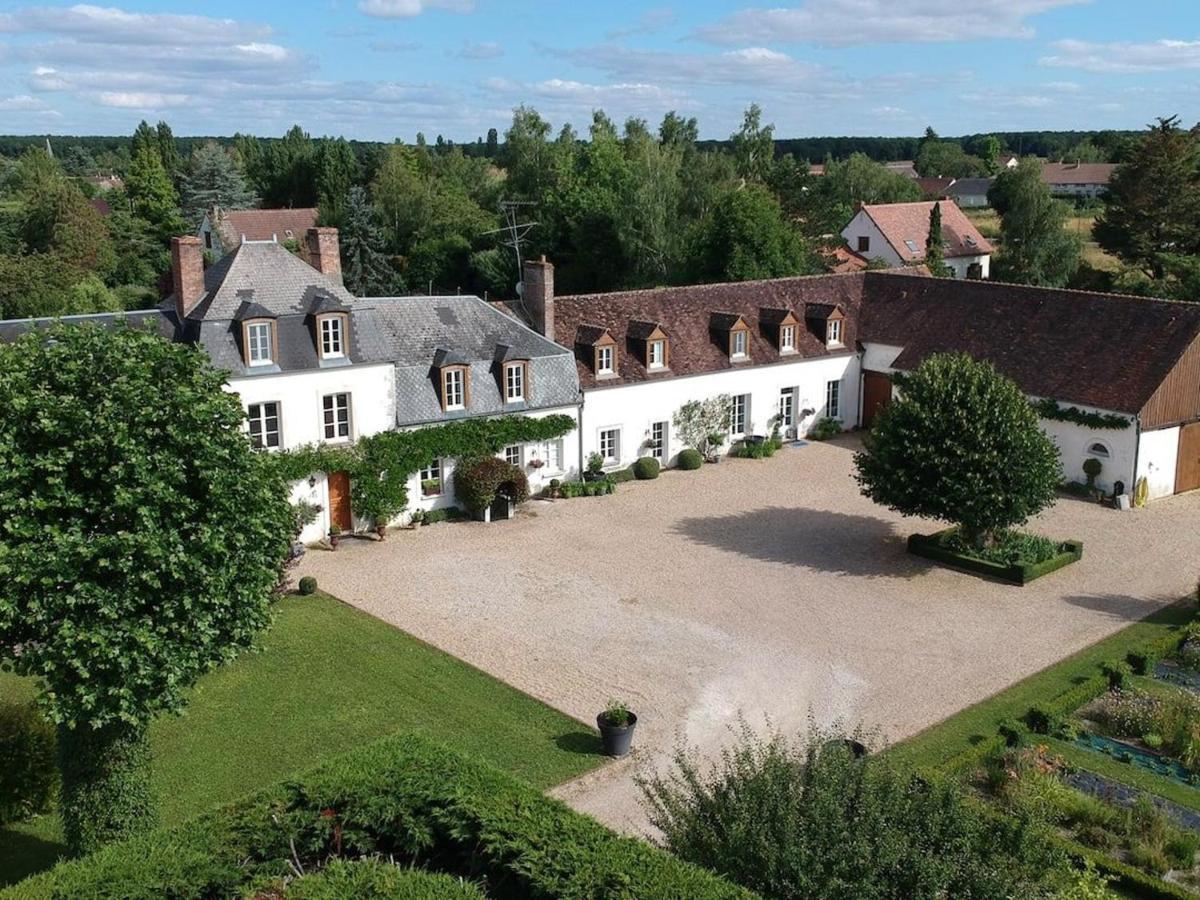 Maison De Famille Pres De Montargis - Elegance Et Confort En Foret - Fr-1-590-354 Paucourt Luaran gambar