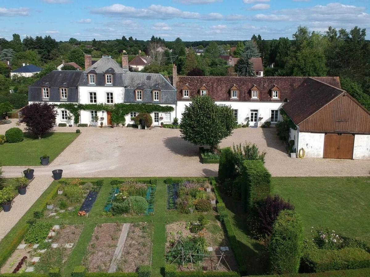 Maison De Famille Pres De Montargis - Elegance Et Confort En Foret - Fr-1-590-354 Paucourt Luaran gambar
