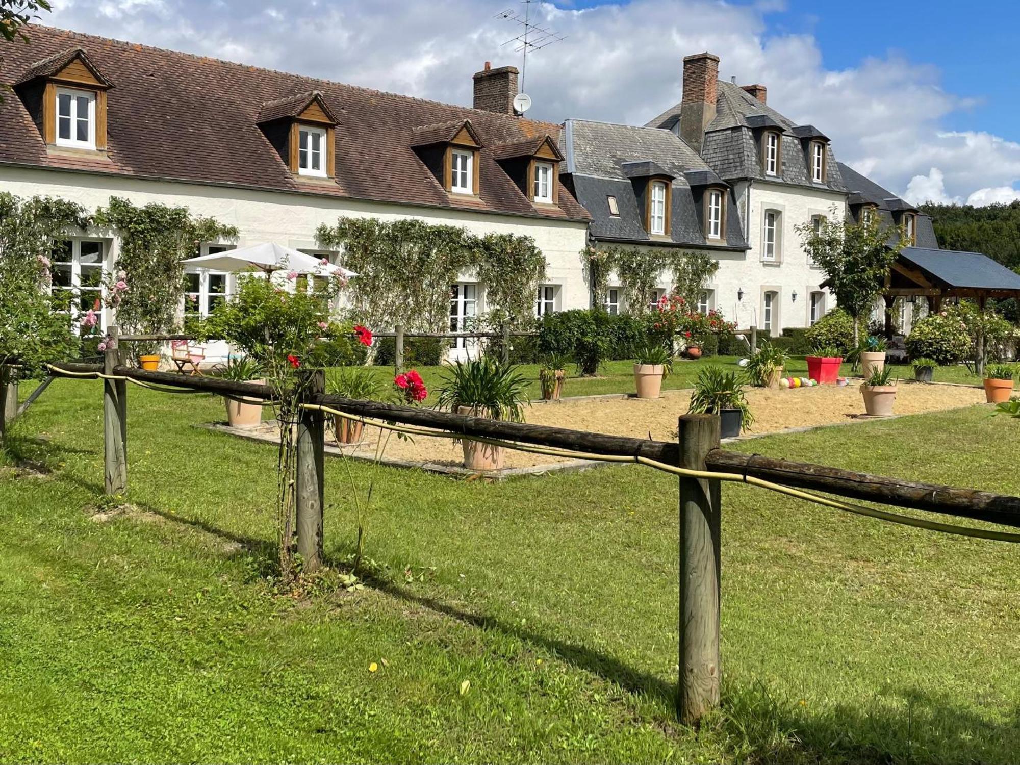 Maison De Famille Pres De Montargis - Elegance Et Confort En Foret - Fr-1-590-354 Paucourt Luaran gambar